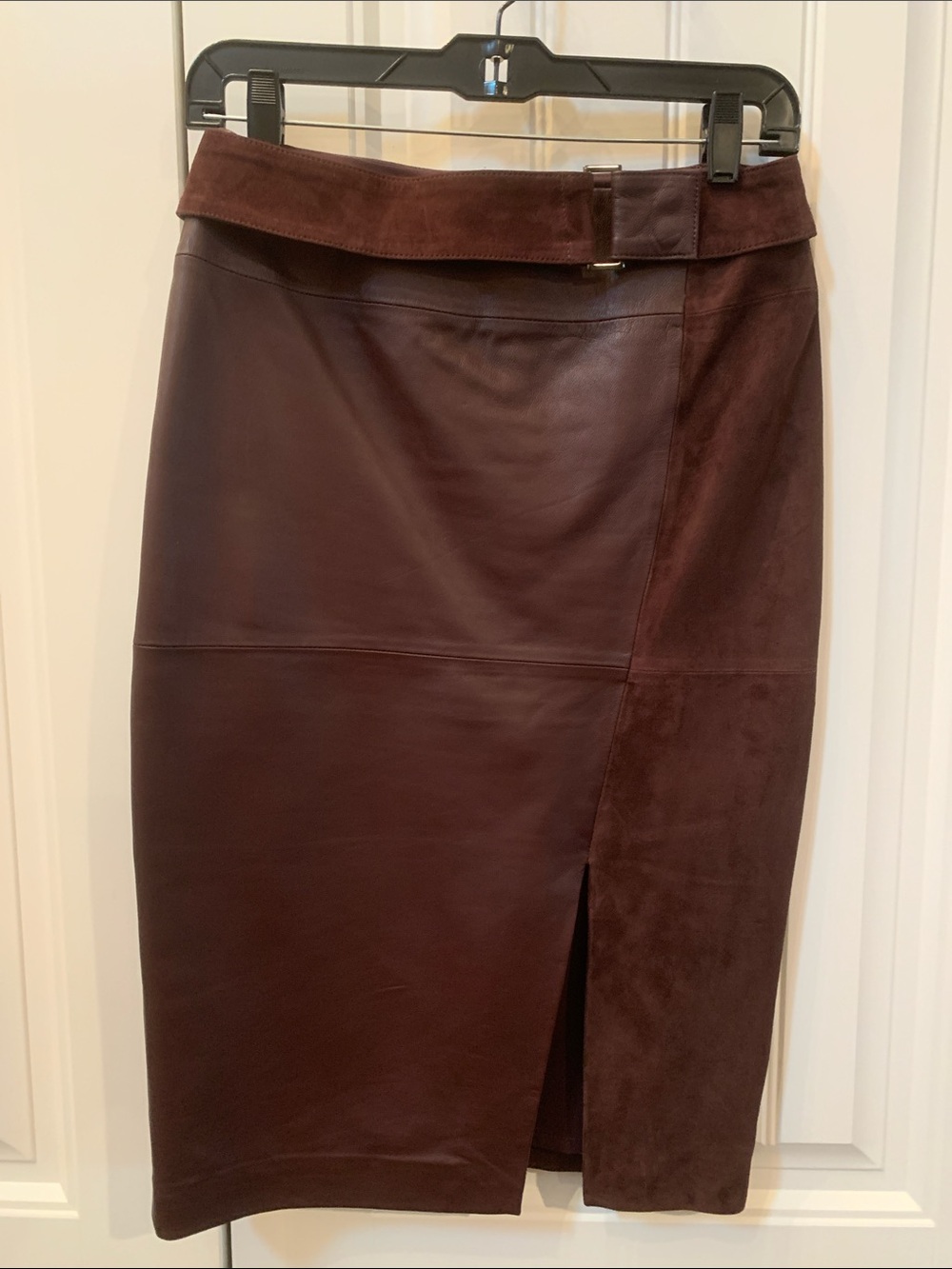 White House Black Market Burgundy Leather & Suede Panel Pencil Skirt with Belt